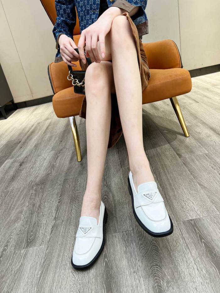 PRADA shoes 009 XM092