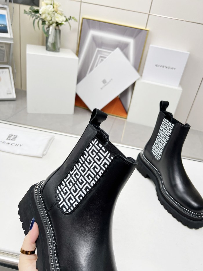 Givenchy 005 boots XM023