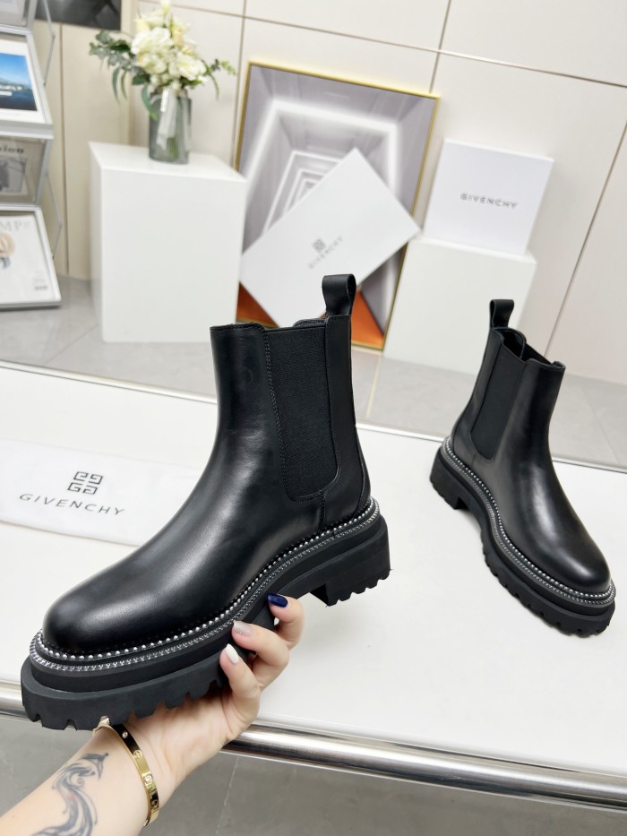 Givenchy 002 boots XM013004