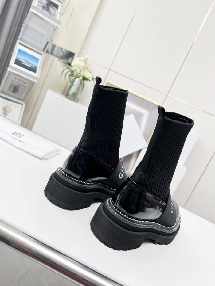 Givenchy 006 boots XM003