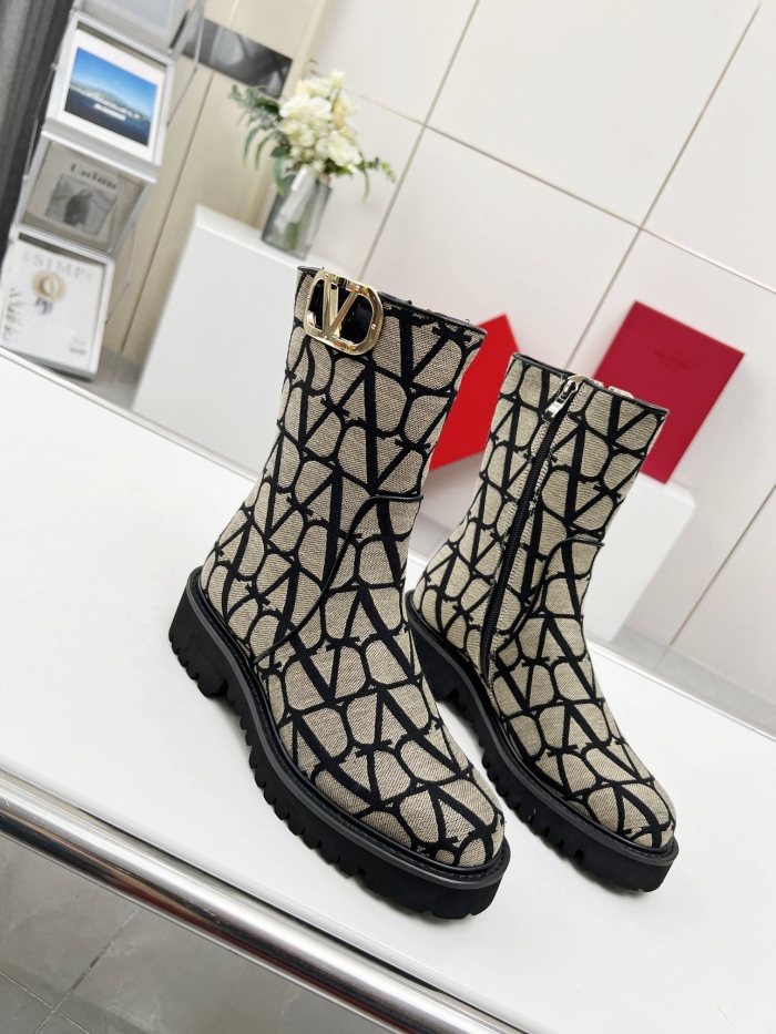 Valentino 004 boots XM003