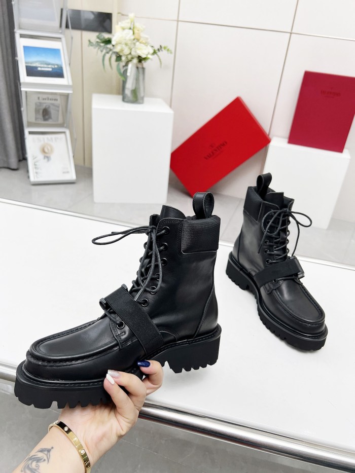 Valentino 002 boots XM003