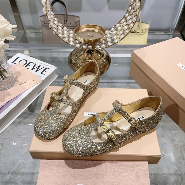 Miu Miu 003 Casual shoes XM092