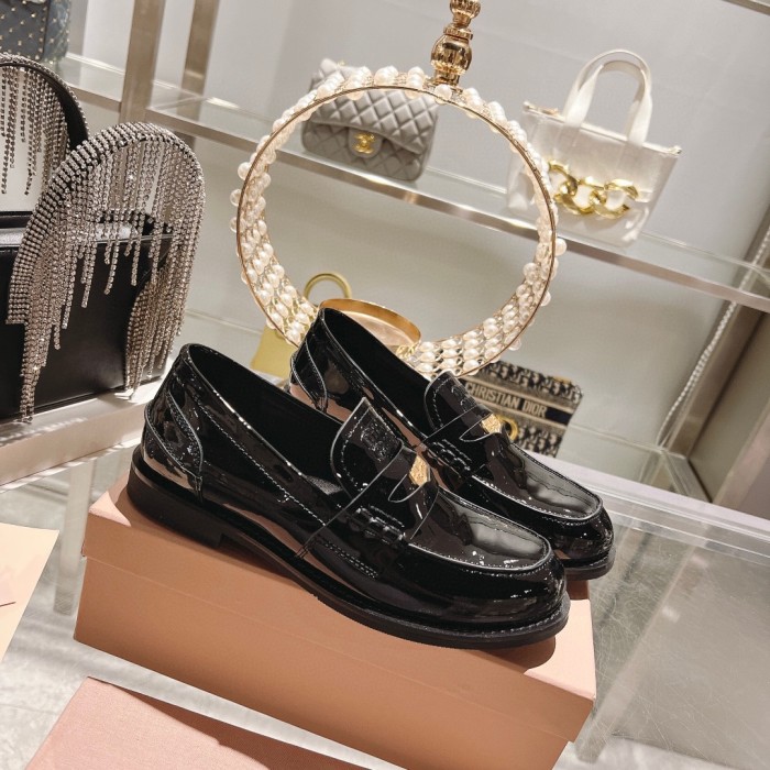 Miu Miu 007 Casual shoes XM092