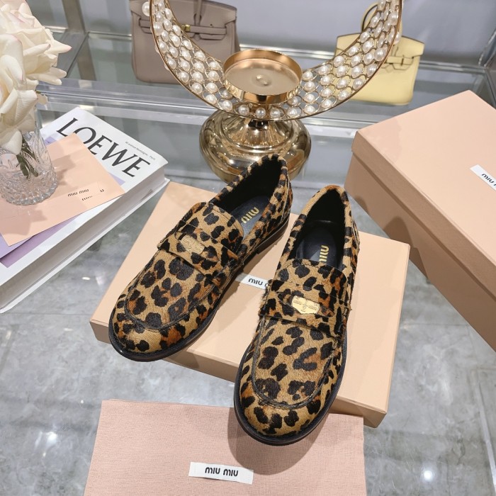 Miu Miu 006 Casual shoes XM092