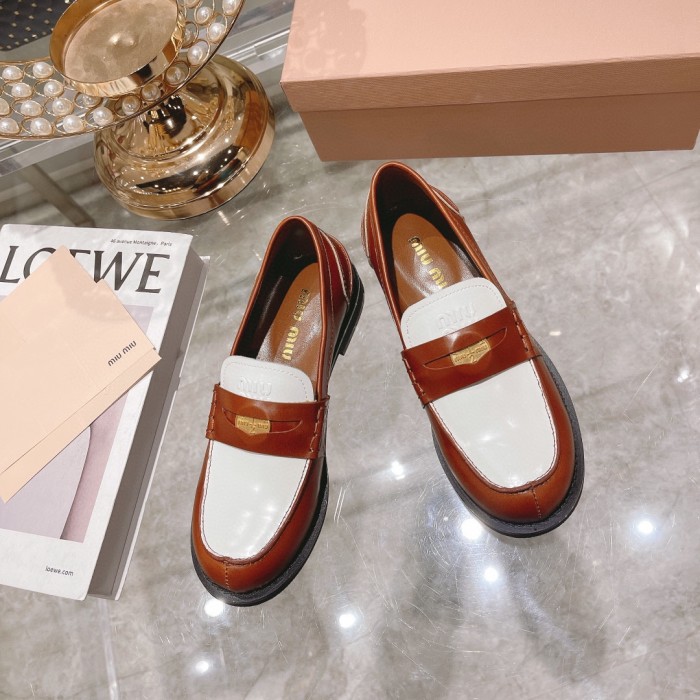 Miu Miu 007 Casual shoes XM092