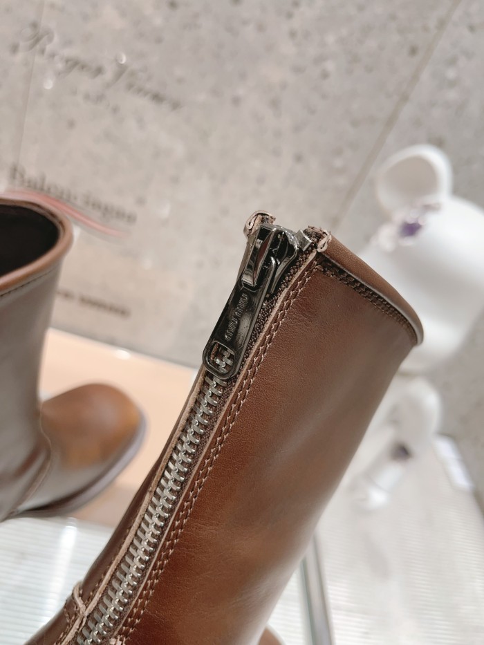 Miu Miu 004 boots XM073