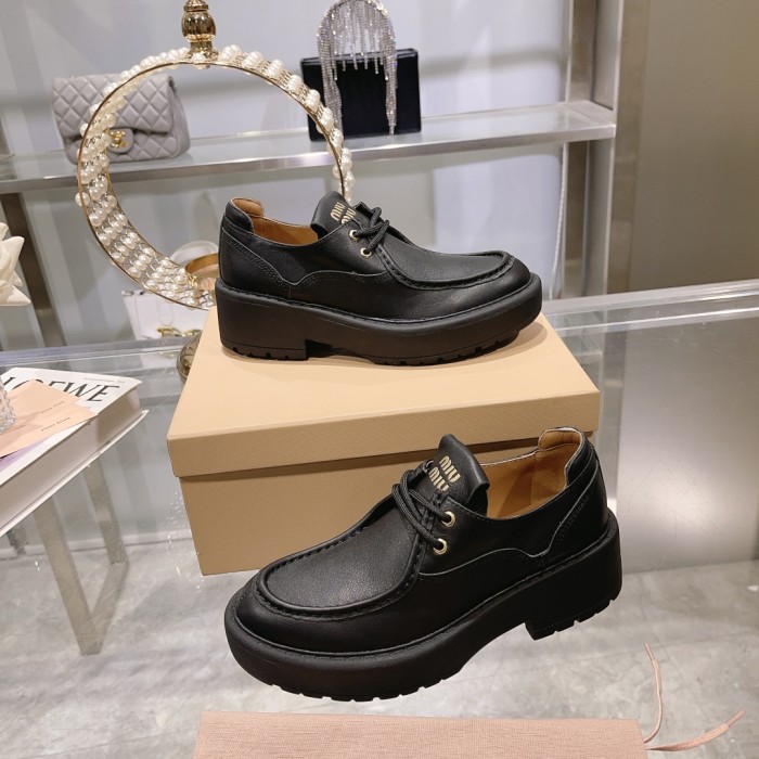 Miu Miu 002 Casual shoes XM023