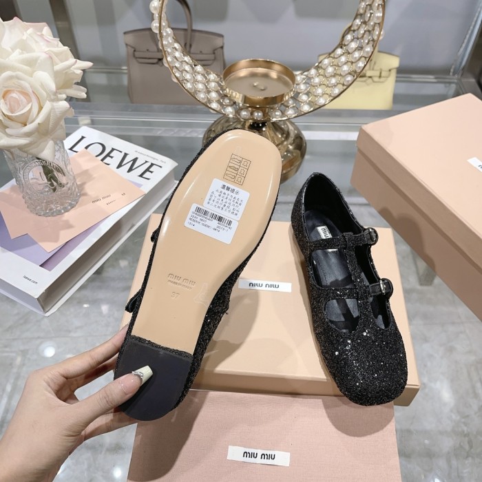 Miu Miu 003 Casual shoes XM092
