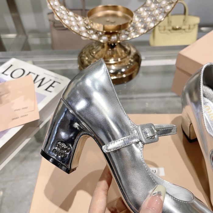 Miu Miu 004 Casual shoes XM092