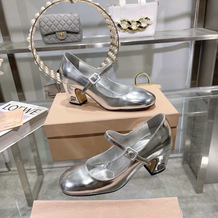 Miu Miu 004 Casual shoes XM092