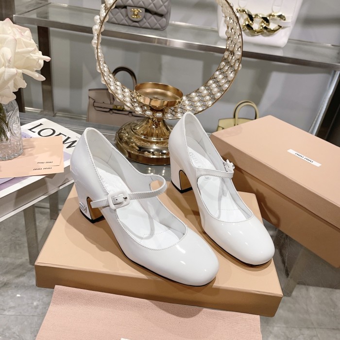 Miu Miu 004 Casual shoes XM092