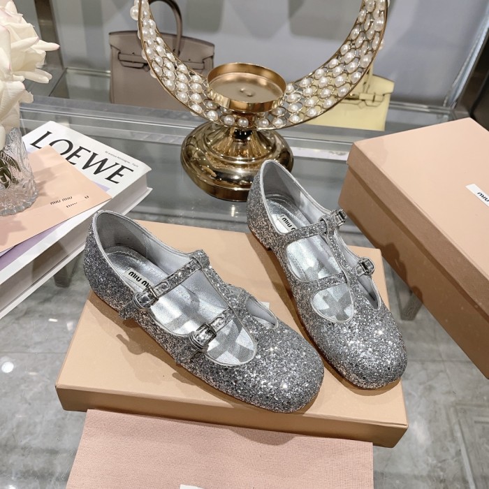 Miu Miu 003 Casual shoes XM092
