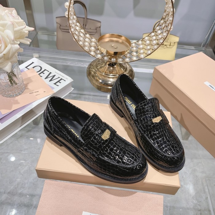 Miu Miu 006 Casual shoes XM092