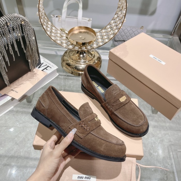 Miu Miu 007 Casual shoes XM092