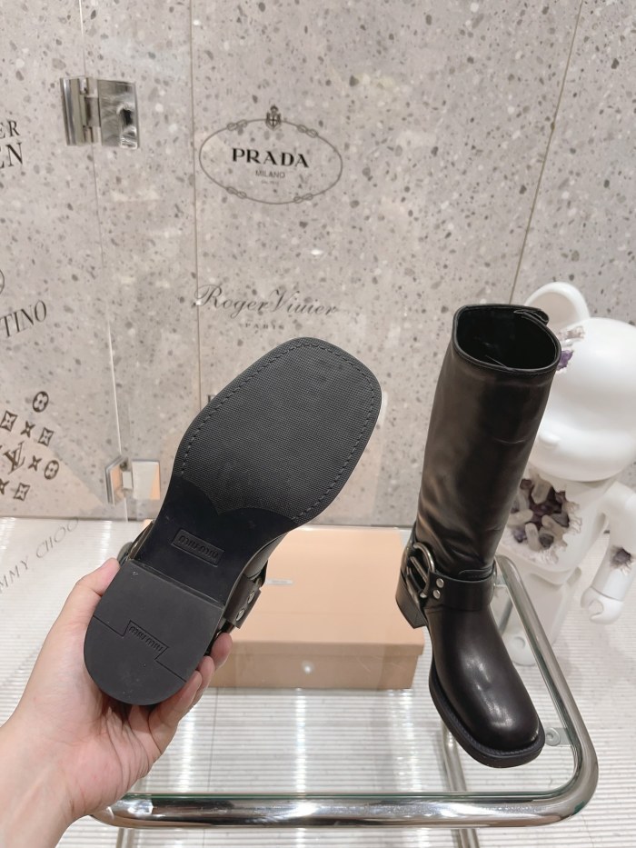 Miu Miu 002 boots XM094