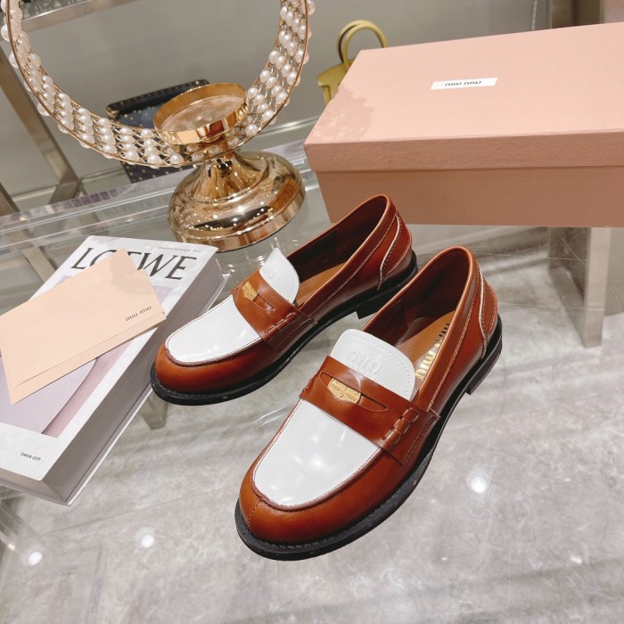 Miu Miu 007 Casual shoes XM092
