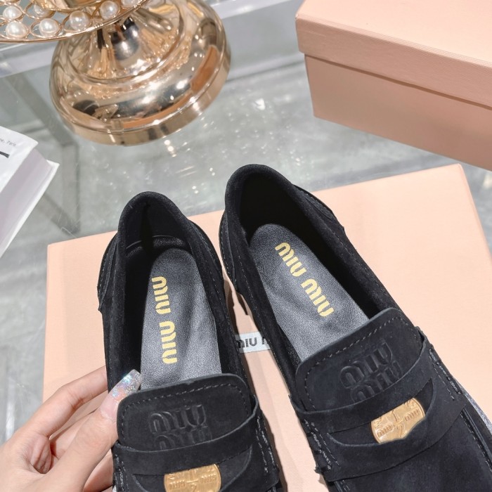 Miu Miu 007 Casual shoes XM092