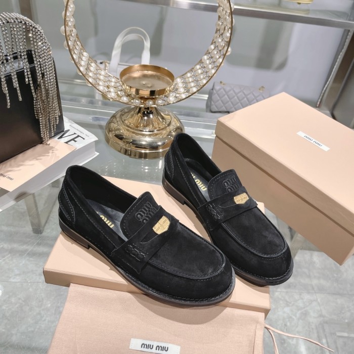 Miu Miu 007 Casual shoes XM092