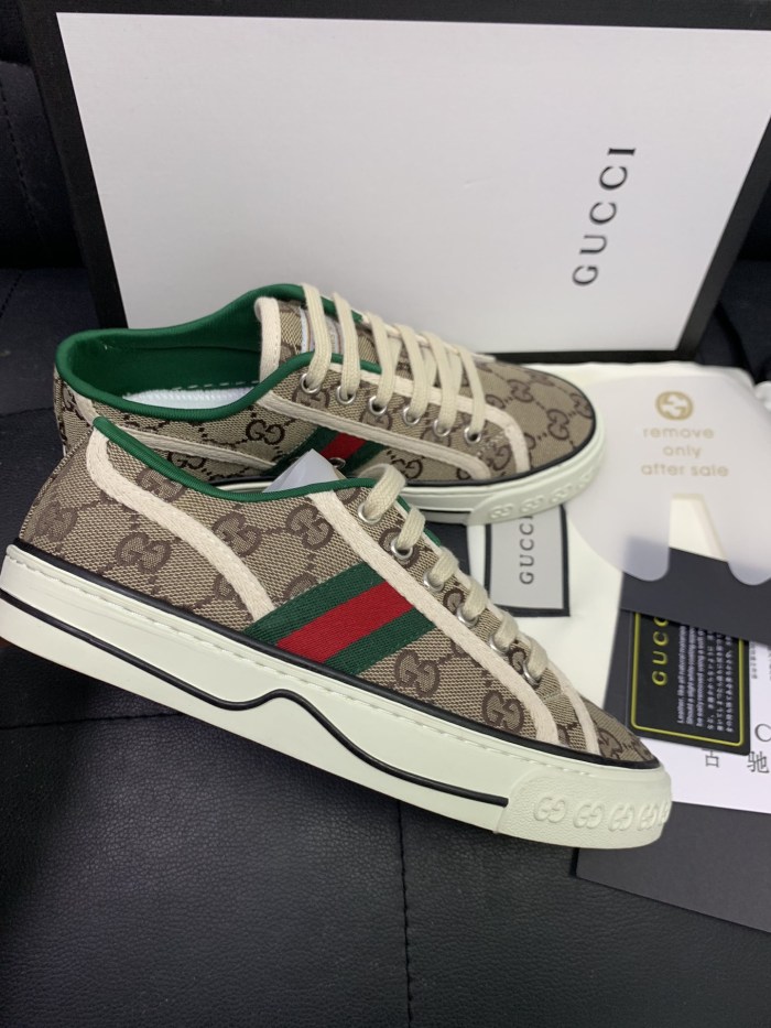 Gucci 017 Casual shoes XM082