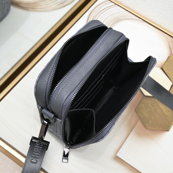 DIOR Camera Bag Gray print 8888 XB061 17cm