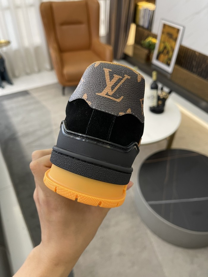 LV 022 Casual shoes XM024 02