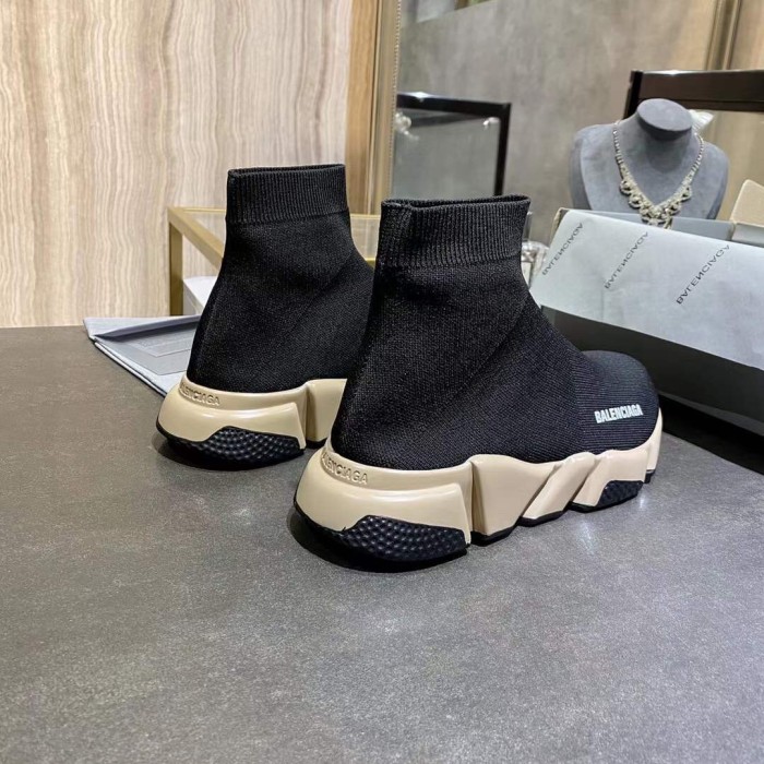 Balenciaga 008 Casual shoes XM032