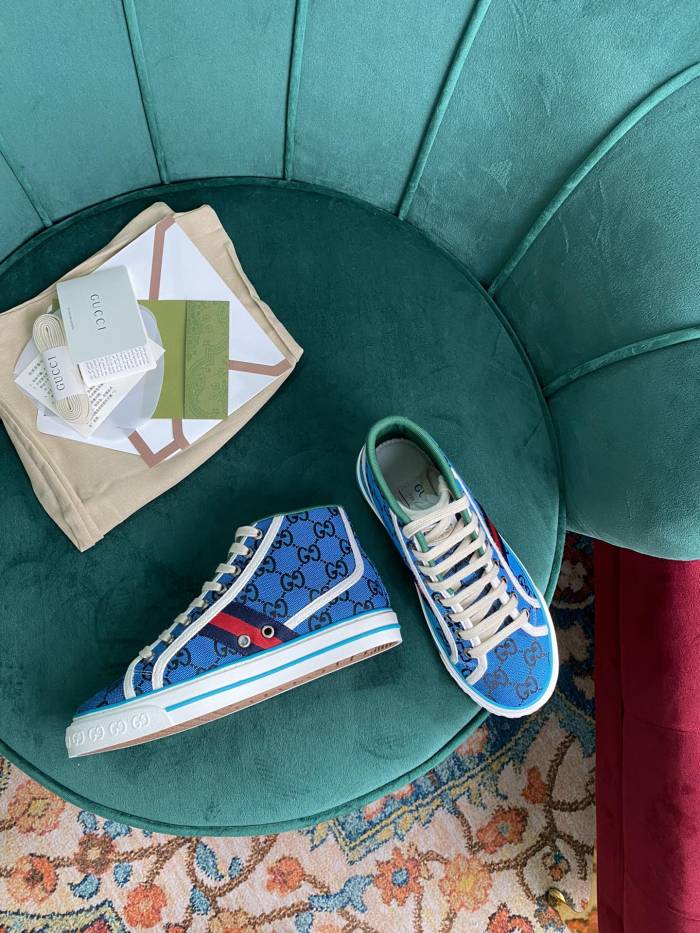 Gucci 019 Casual shoes XM082