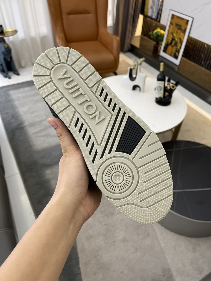 LV 022 Casual shoes XM024 02