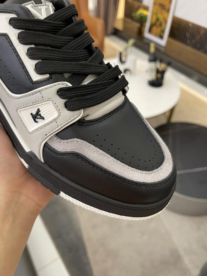 LV 022 Casual shoes XM024 01