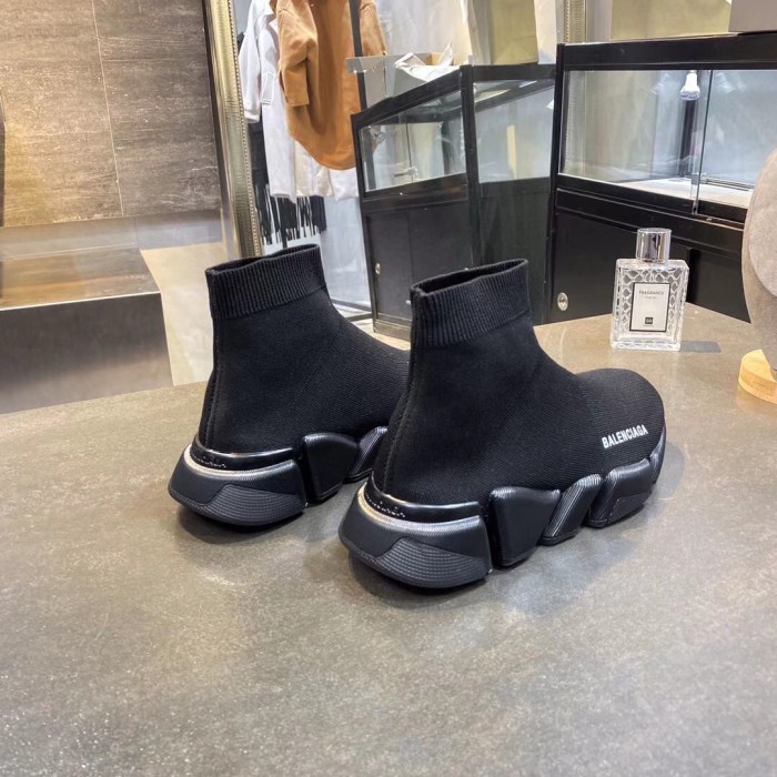 Balenciaga 002 Casual shoes XM082