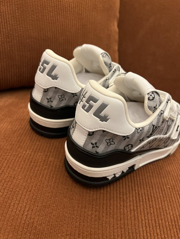 LV 025 Casual shoes XM024 03