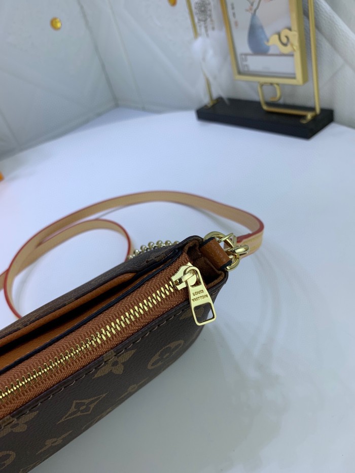 LV Pallas Clutch M41638 MQ021 23cm
