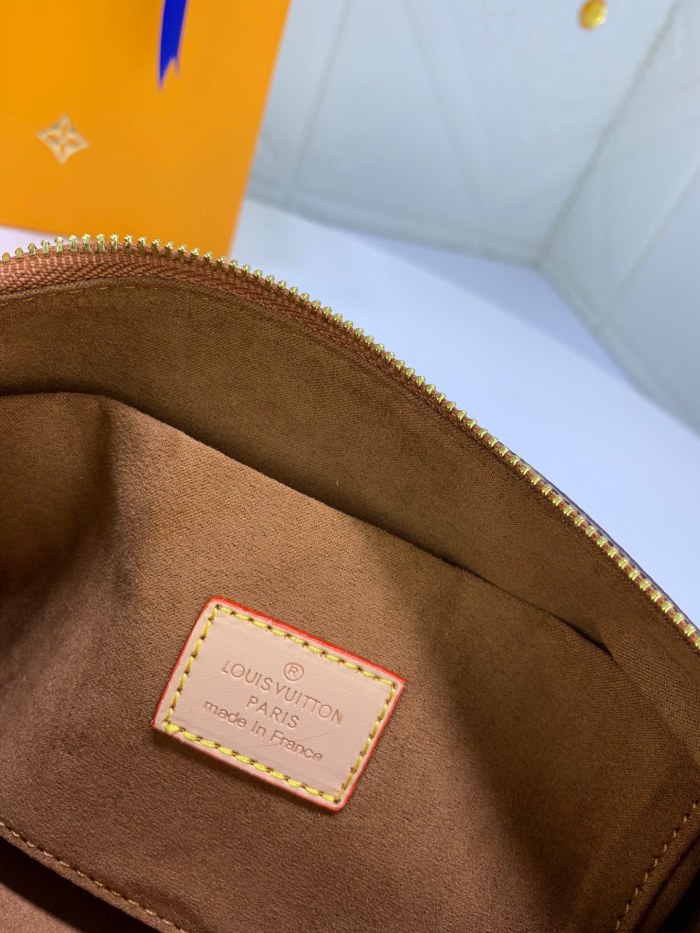 LV Pallas Clutch M41638 MQ021 23cm