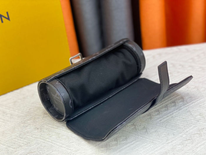 LV 3 Watch Case M47530 LM051 20cm
