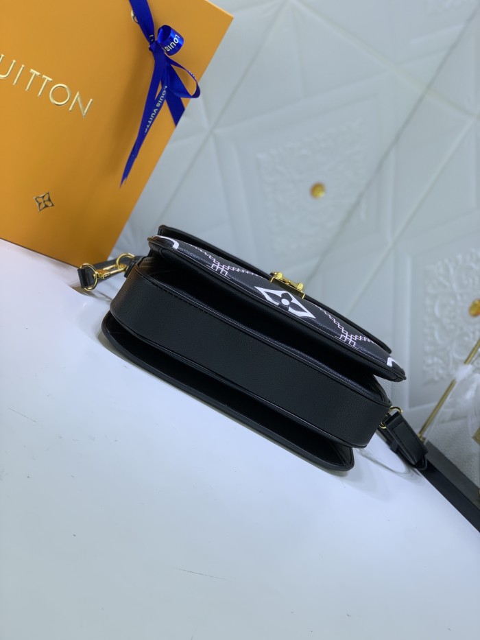LV Pochette Metis Bag M45596 XX051 25cm