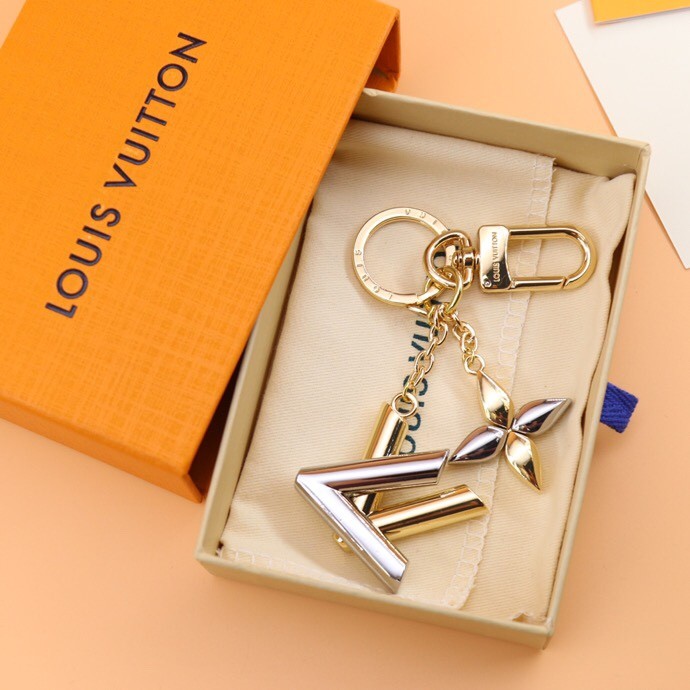LV Twist Bag Charm M68197 YY58