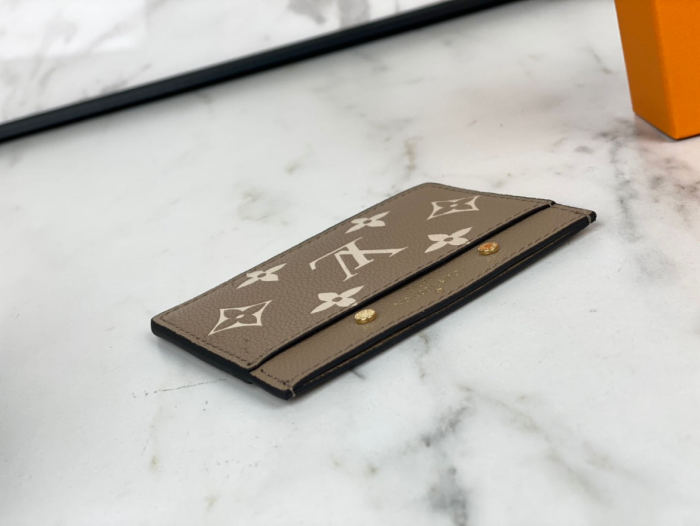 LV Card Holder M80401 LM05 11cm