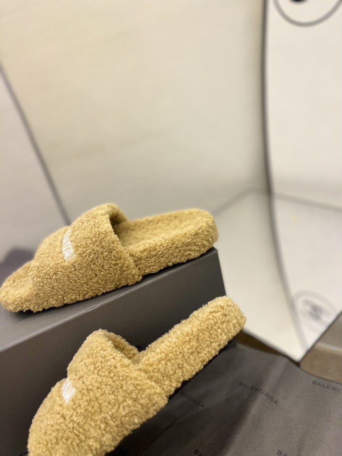 BALENCIAGA shoes 008 XM591