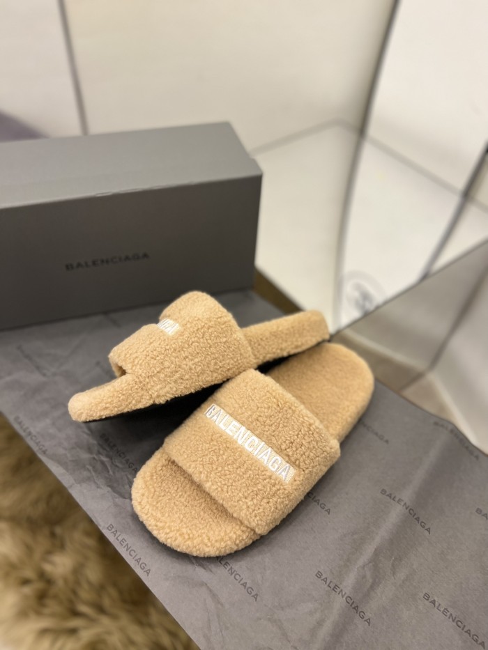 BALENCIAGA shoes 008 XM591