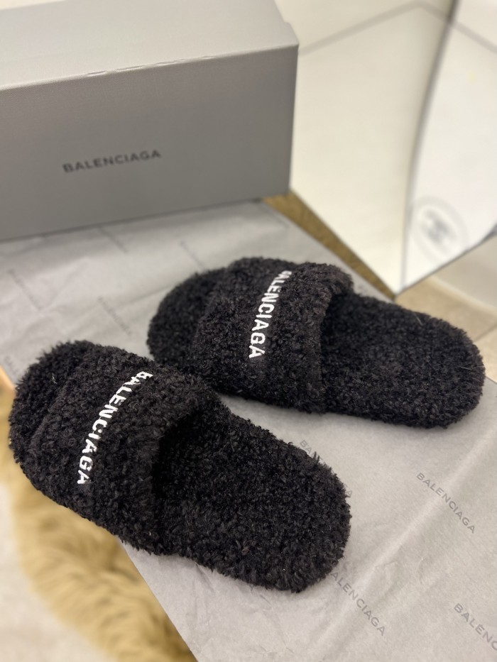 BALENCIAGA shoes 008 XM591