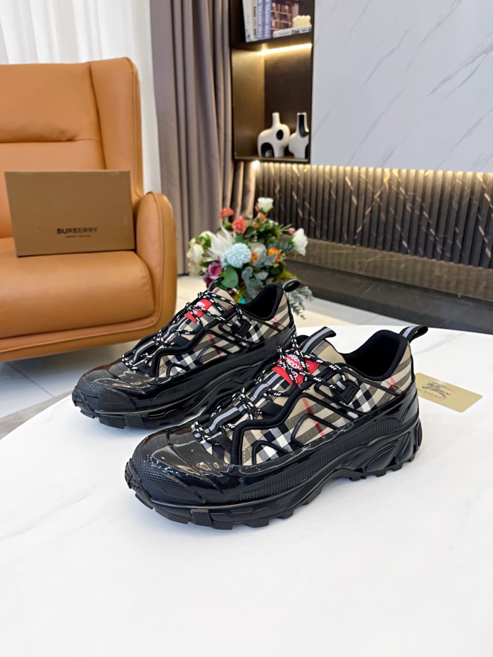Burberry 001 Casual shoes XM533