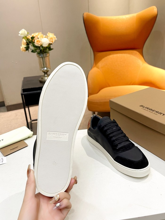 Burberry 002 Casual shoes XM062