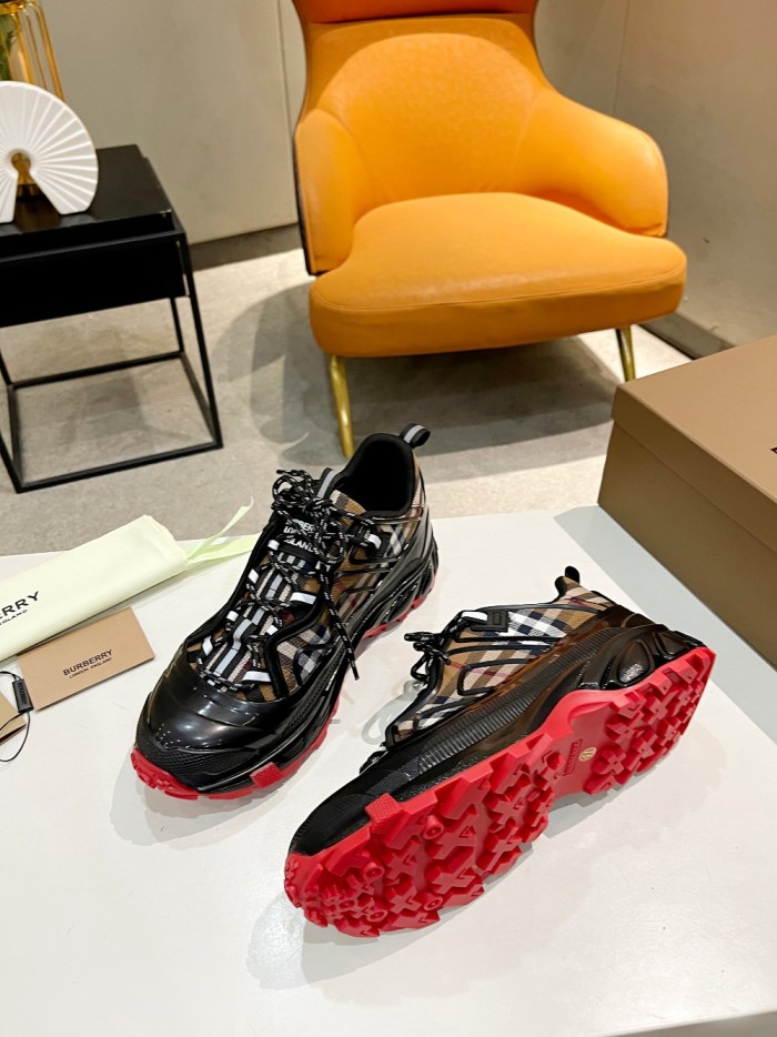 Burberry 001 Casual shoes XM533