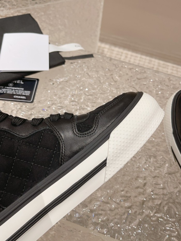 Chanel 017 Casual shoes XM073