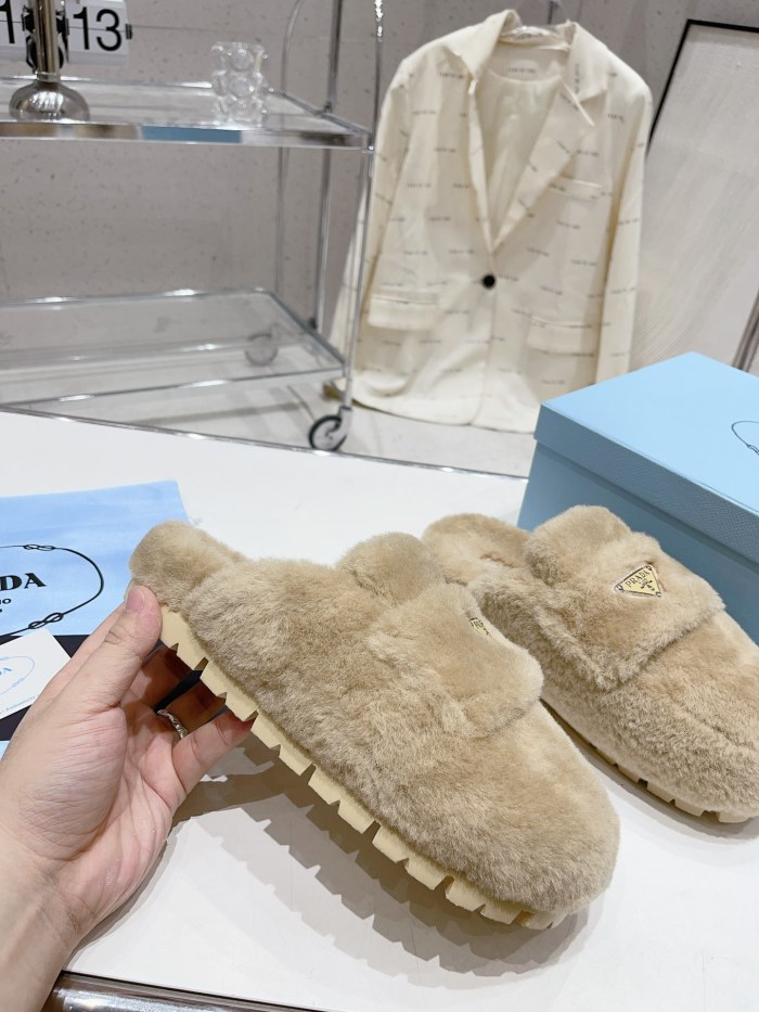 Prada shoes 055 XM092