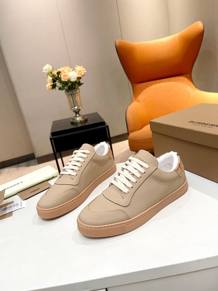 Burberry 002 Casual shoes XM062