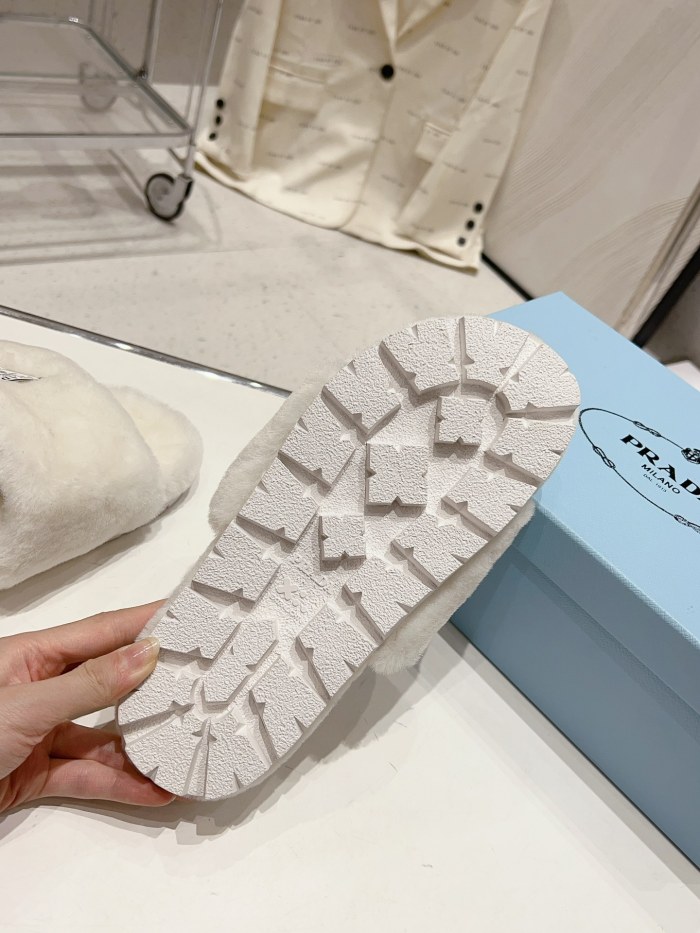 Prada shoes 052 XM072