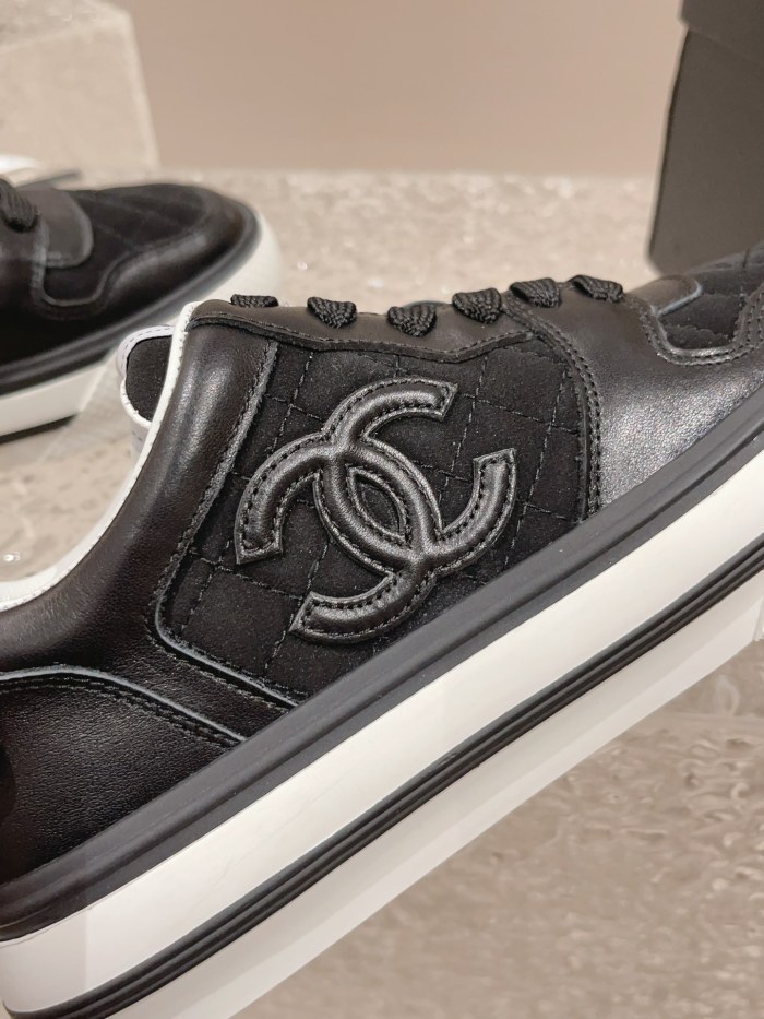Chanel 018 Casual shoes XM033