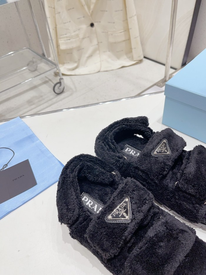Prada shoes 057 XM092
